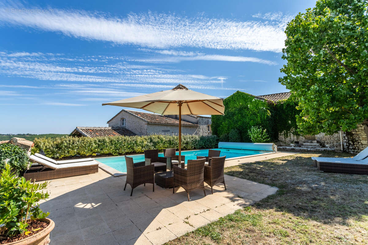 Maison en pierre avec annexe, piscine et jardin - photo 36