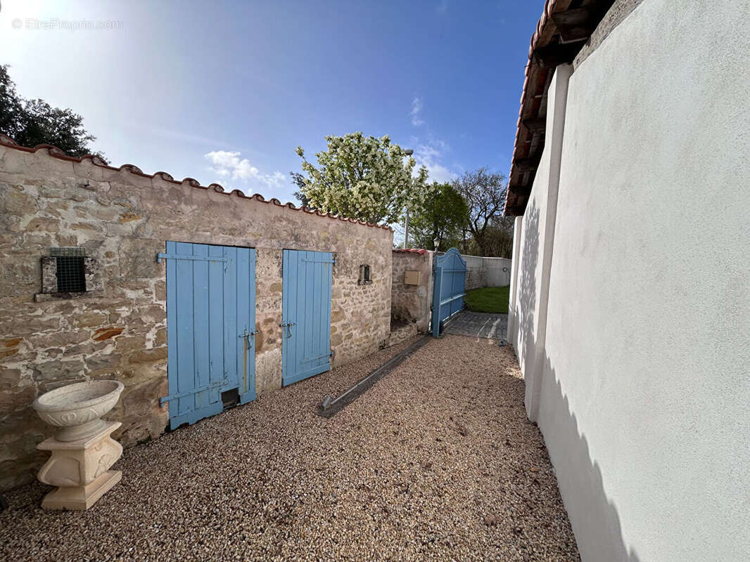 Maison à SAINTE-SOULLE