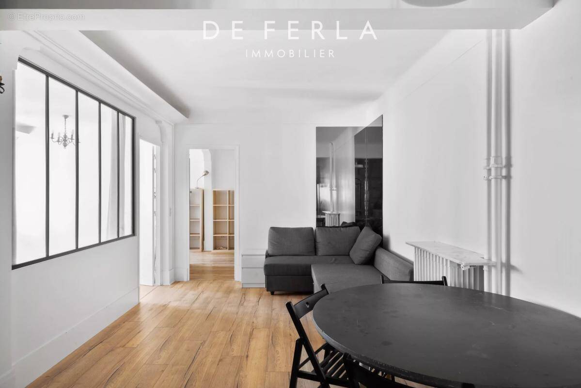 Appartement à PARIS-15E