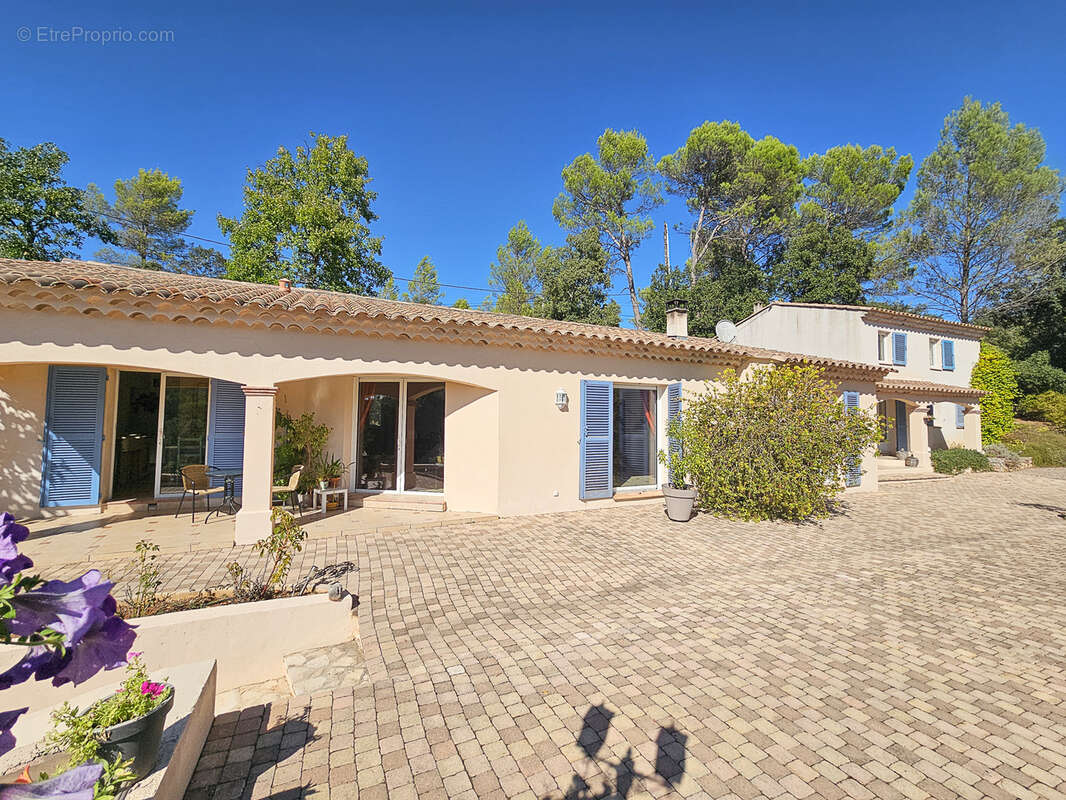 Maison à LORGUES