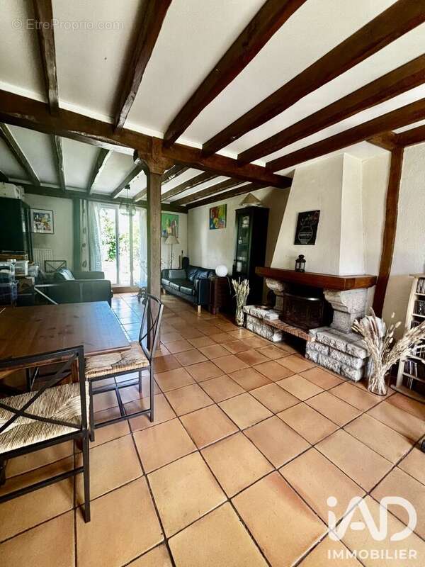 Photo 2 - Maison à CERGY