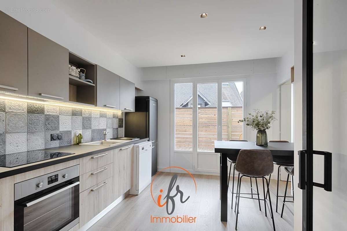 Appartement à LA TOUR-DU-PIN