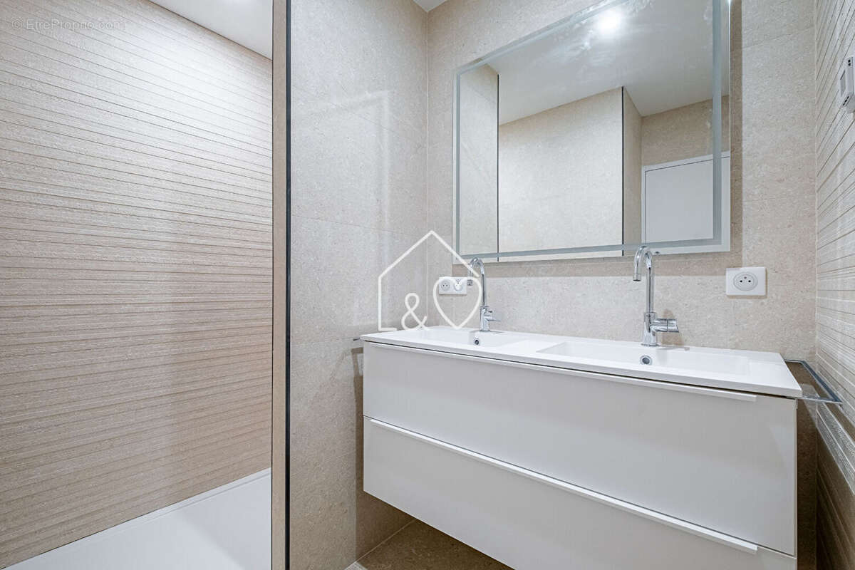 Maison à LE POULIGUEN