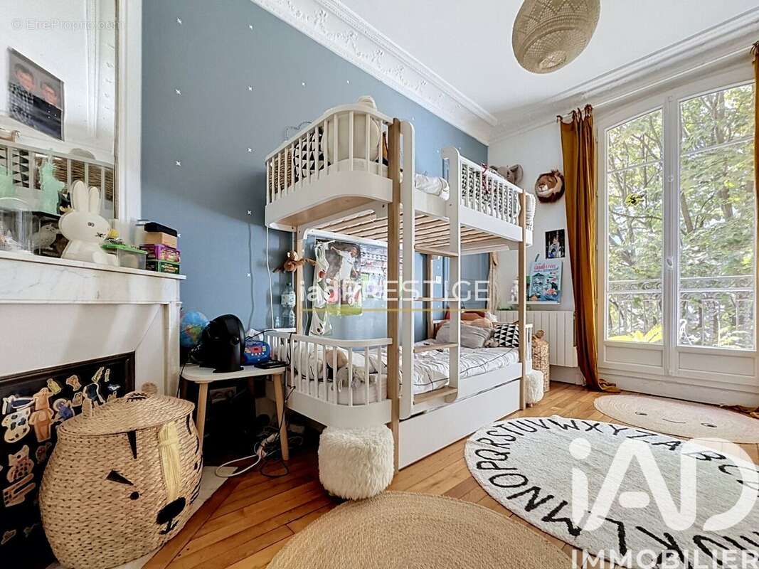 Photo 9 - Appartement à SURESNES