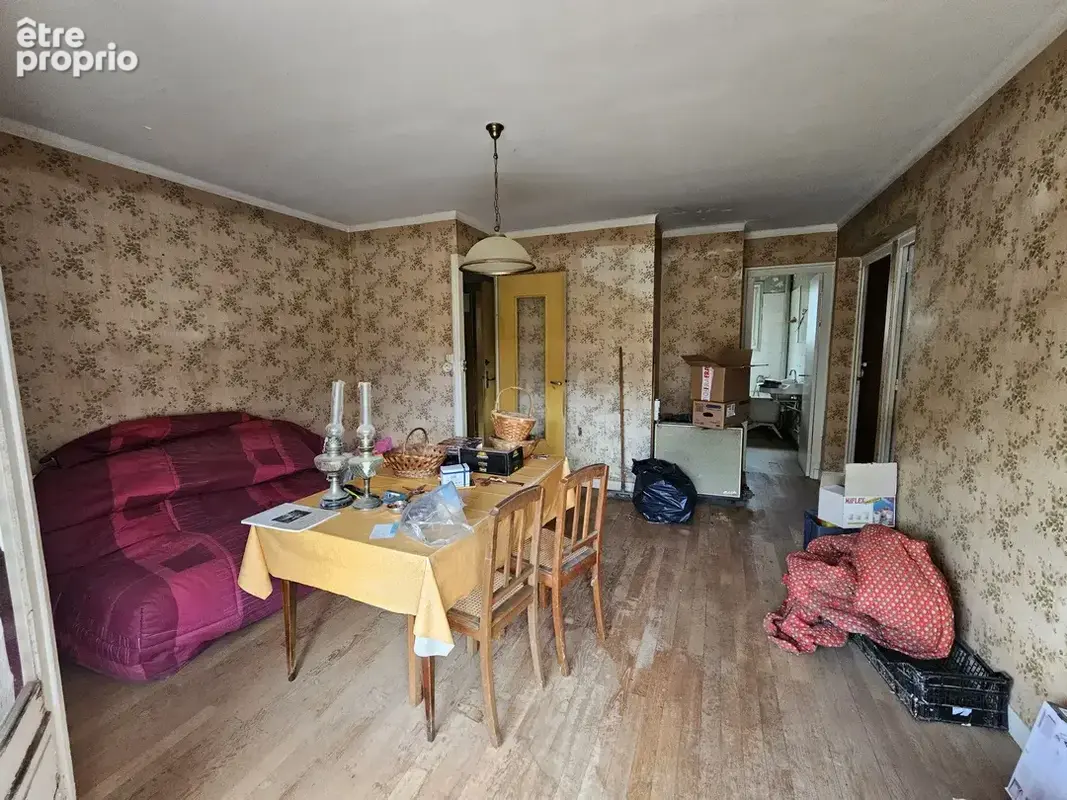Saint-Claude, quartier SERGER, Appartement T3   55 m2   4e et dernier étage - photo 2