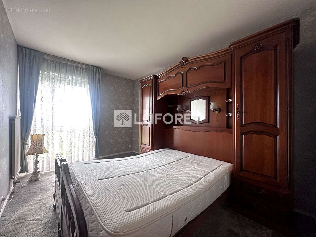 Appartement à CORBEIL-ESSONNES