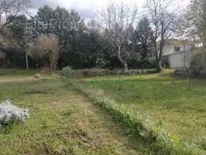 Terrain à ROQUEVAIRE