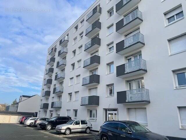 Appartement à SARTROUVILLE