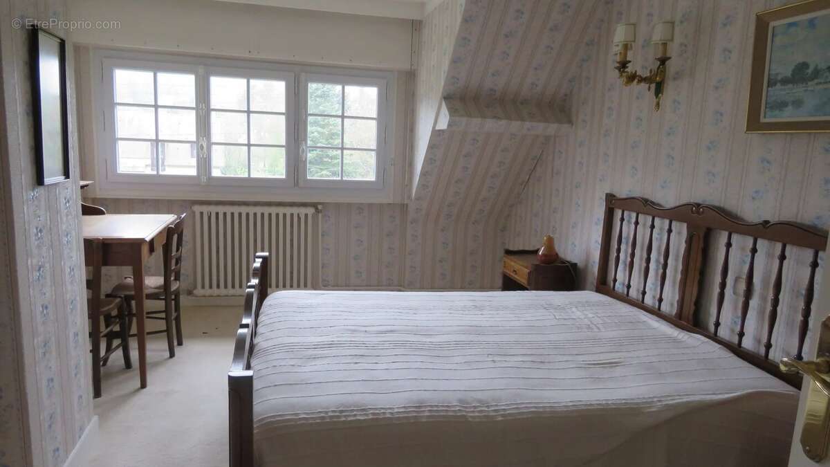 Maison à DROUE-SUR-DROUETTE