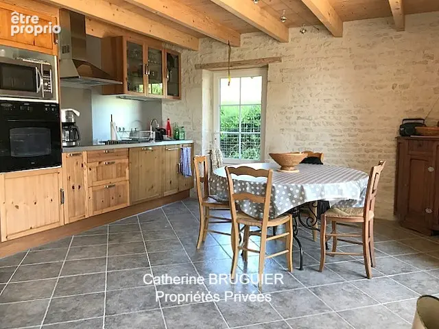 Belle charentaise rénovée - 198 m² -  6 chambres- Marais Poitevin - photo 4