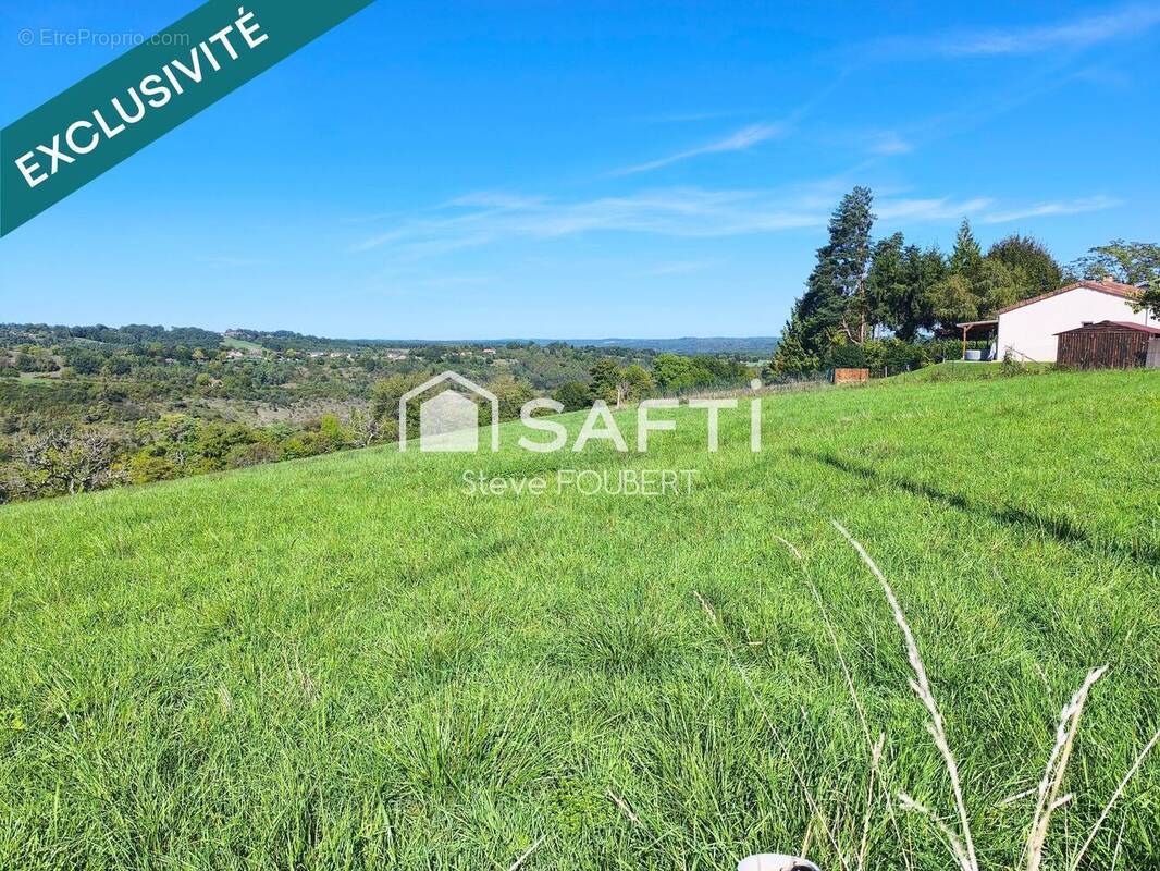 Photo 1 - Terrain à ROUFFIGNAC-SAINT-CERNIN-DE-REILHAC