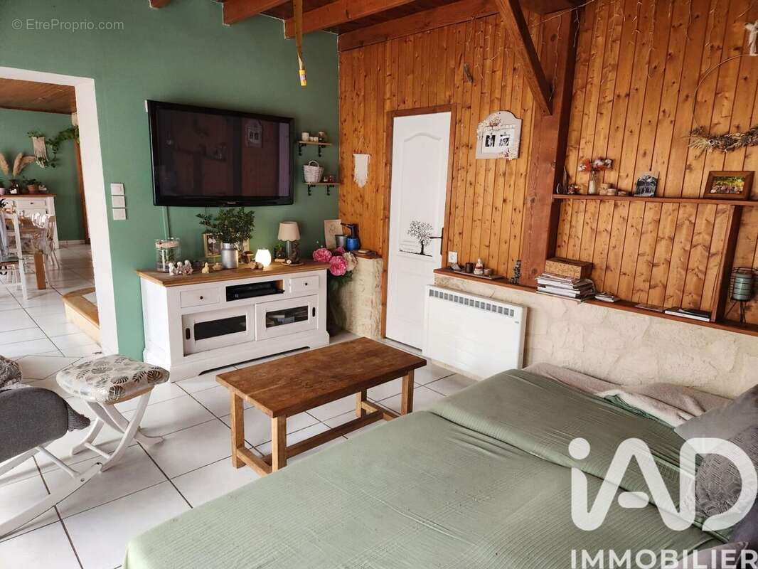 Photo 7 - Maison à SAINT-VICTOR-DE-MORESTEL