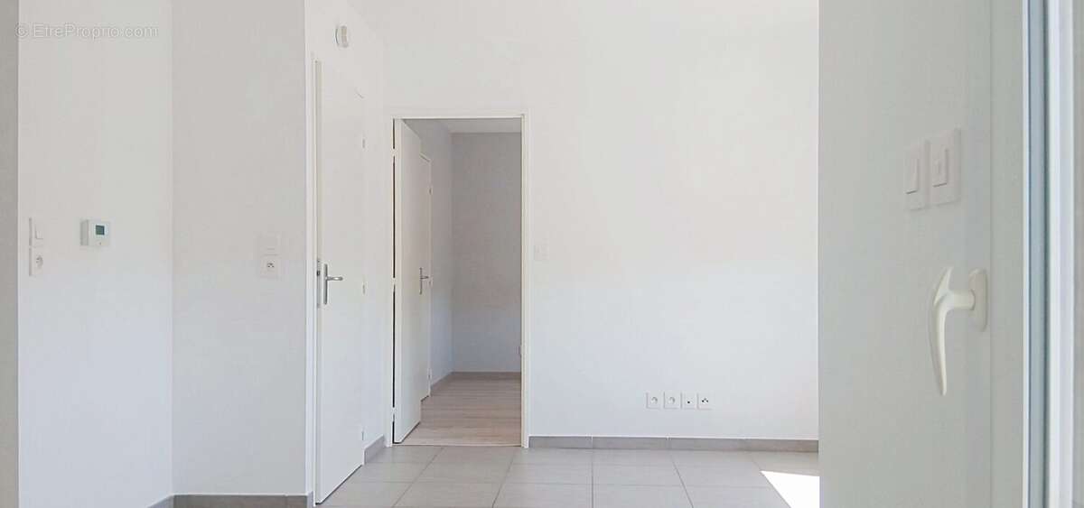 Appartement à MEYZIEU