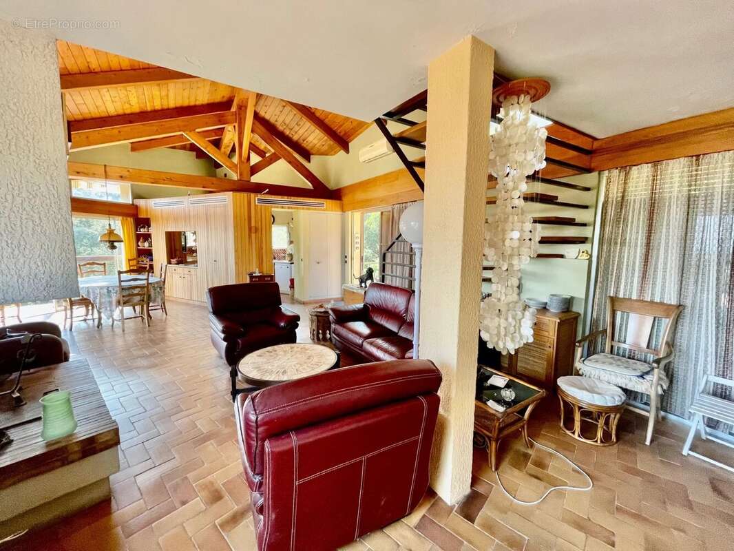 Maison à CAVALAIRE-SUR-MER