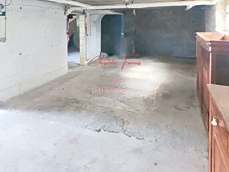 Maison à LOUVIGNE-DU-DESERT