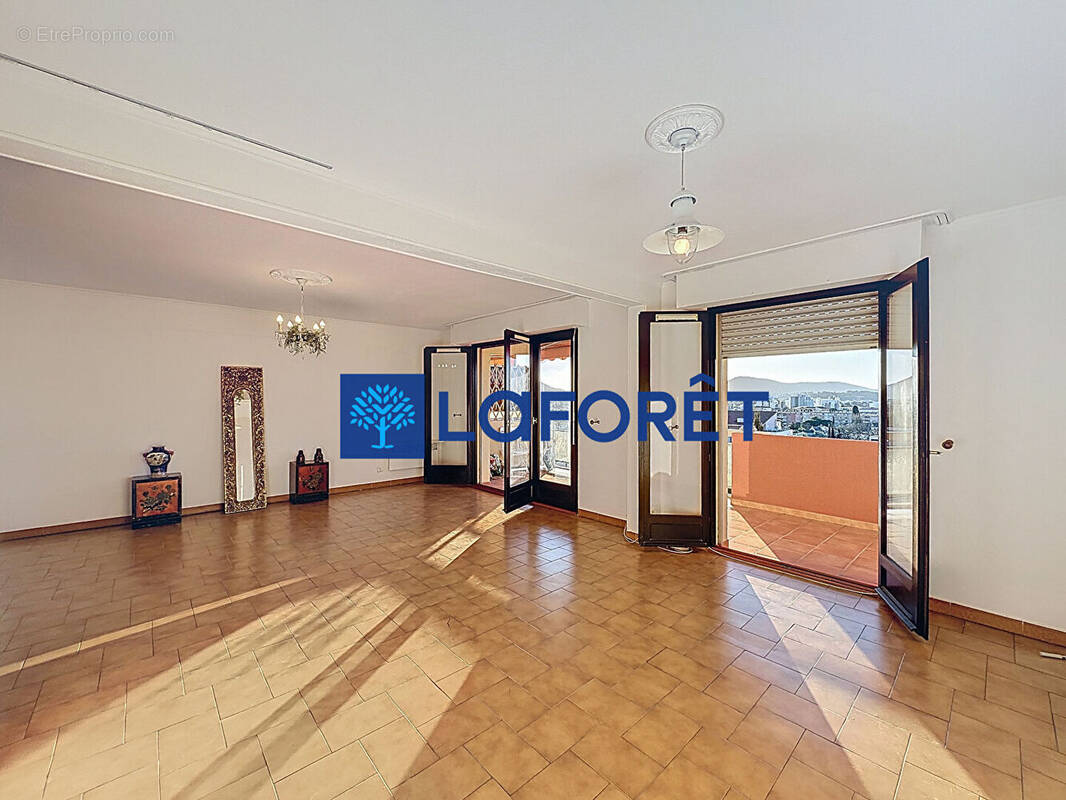 Appartement à LA GARDE