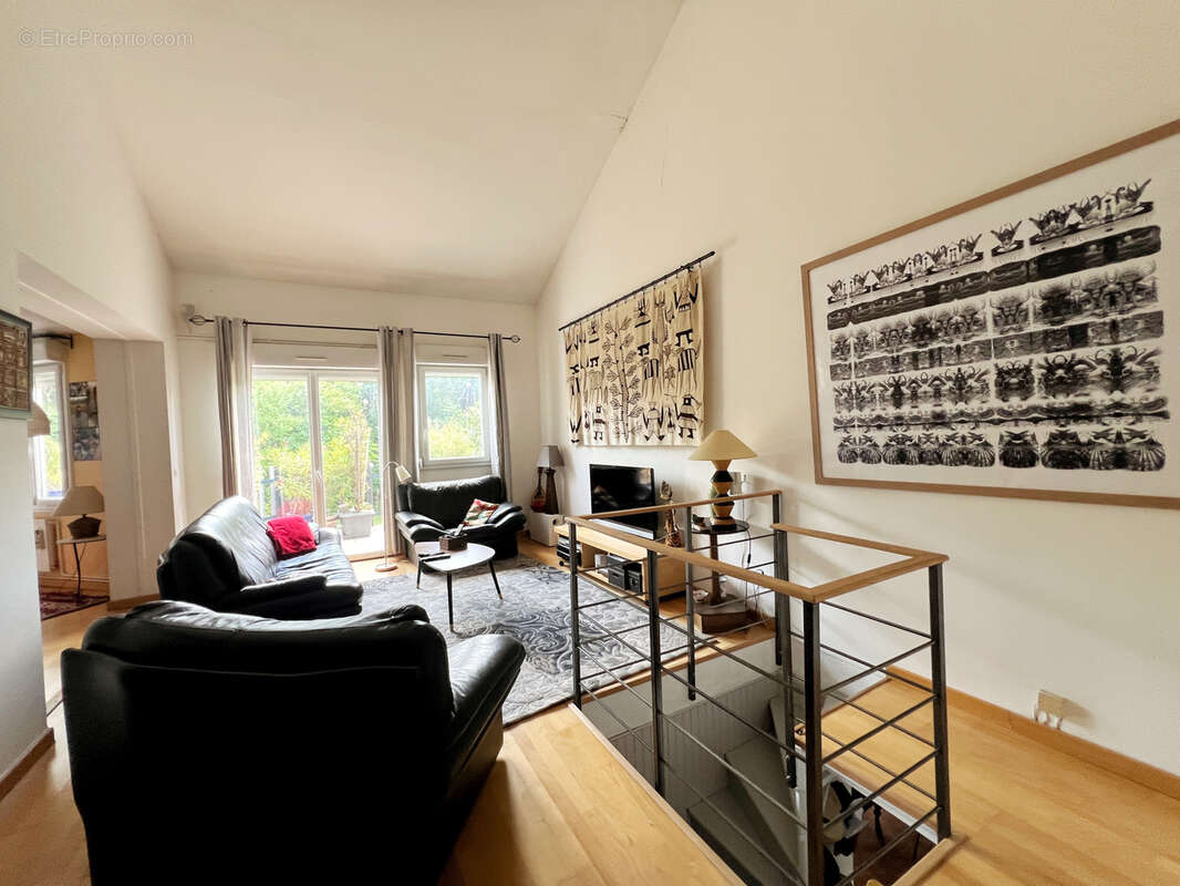 Appartement à SAINT-BRICE-COURCELLES