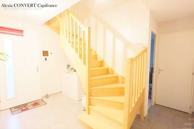 Maison à CRAS-SUR-REYSSOUZE