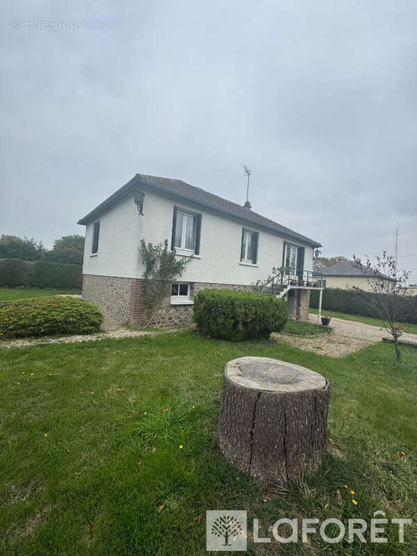 Maison à CHANDAI