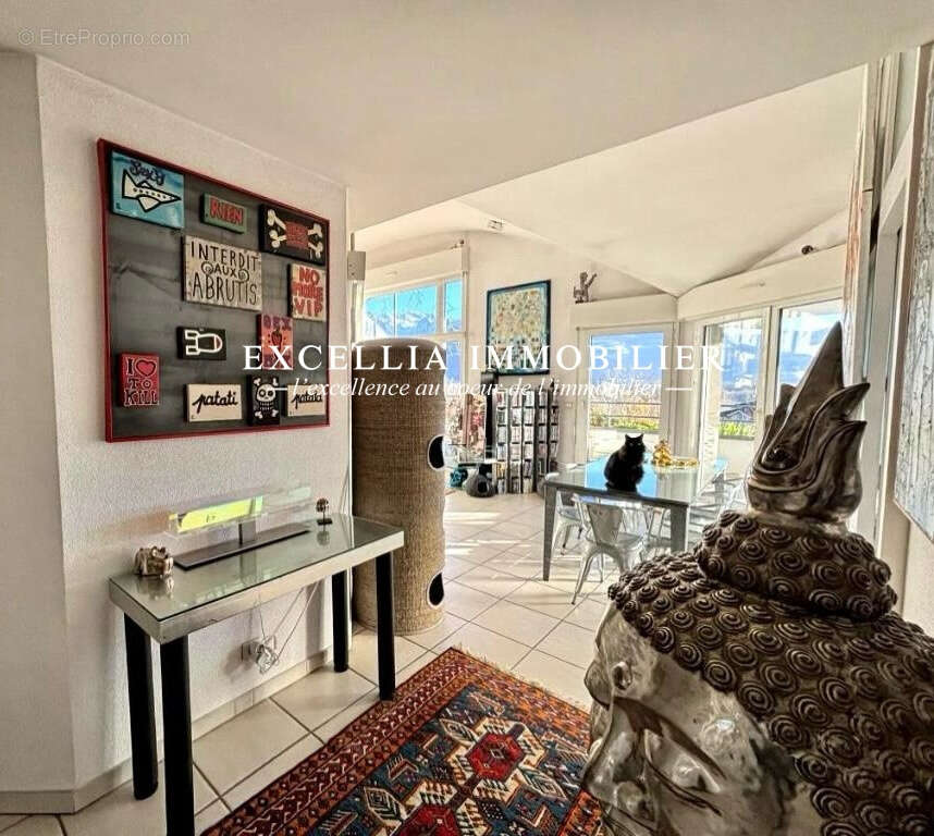 Appartement à MEYLAN