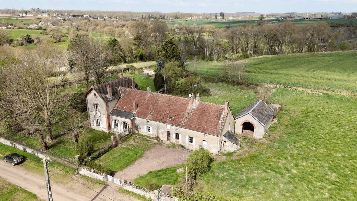 Maison à CHATILLON-EN-BAZOIS
