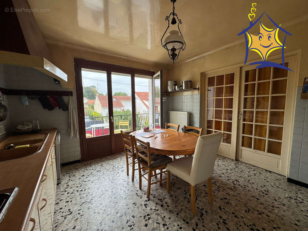 Maison à VIRY-CHATILLON