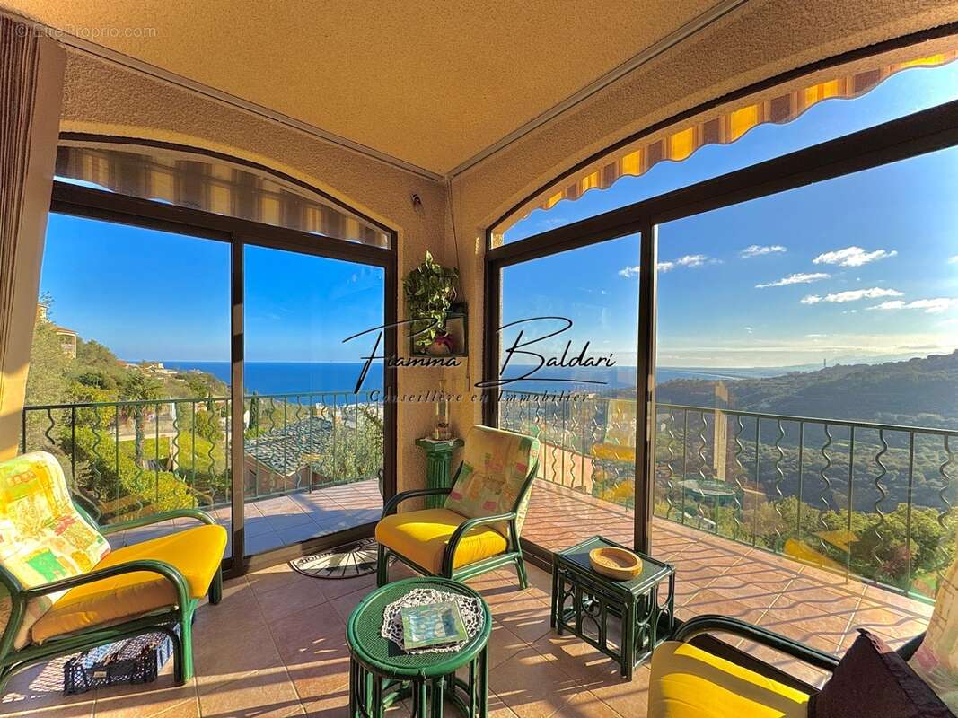 À vendre Maison de charme 5 pièces de 122m², Terrain 1 345m², Vue mer, Ville di Pietrabugno, Haute-Corse (20) - photo 2