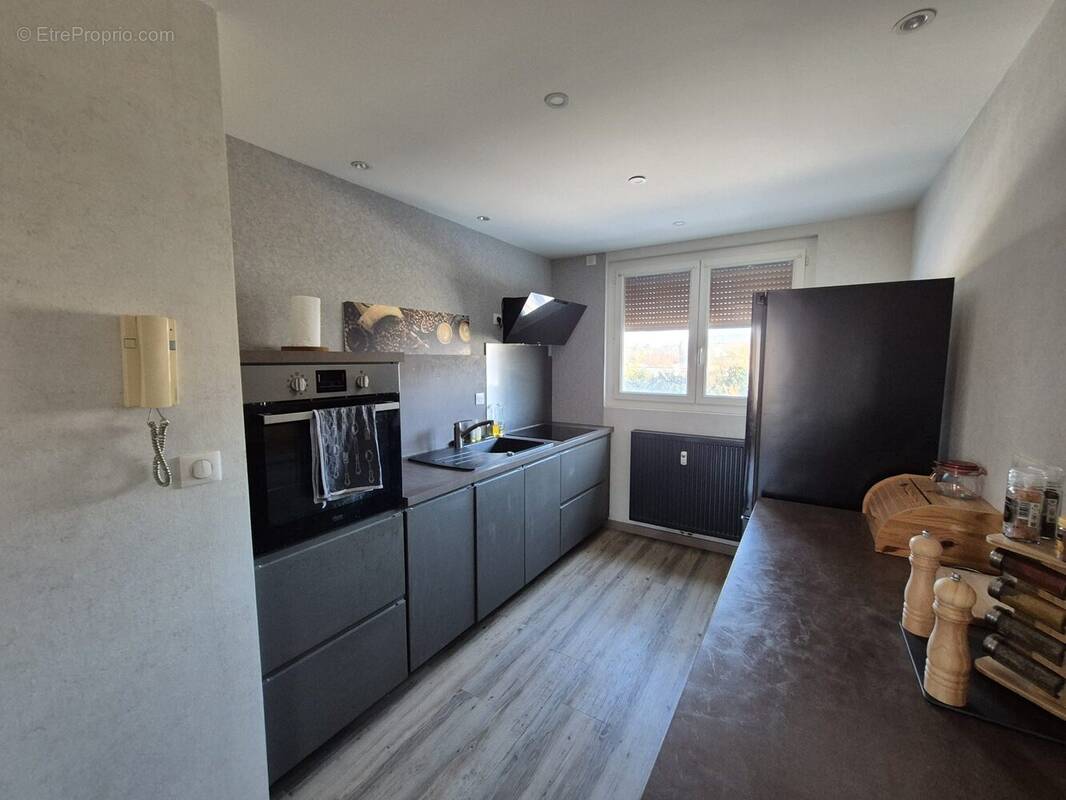 Appartement à PERRIGNY