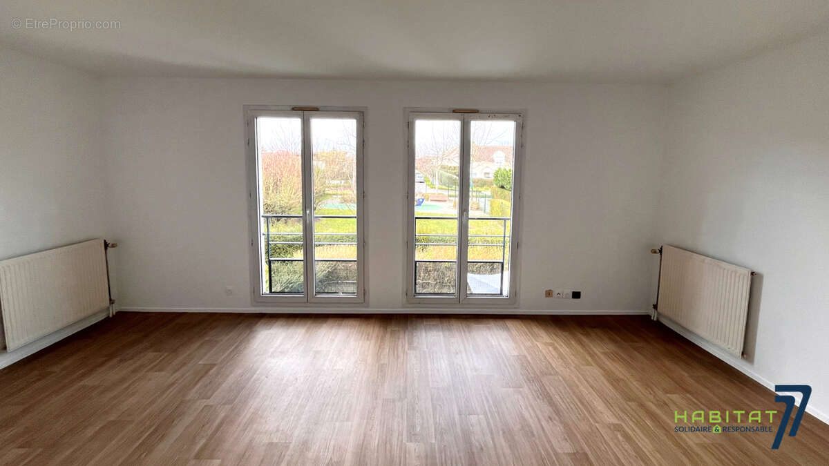 Appartement à MAGNY-LE-HONGRE