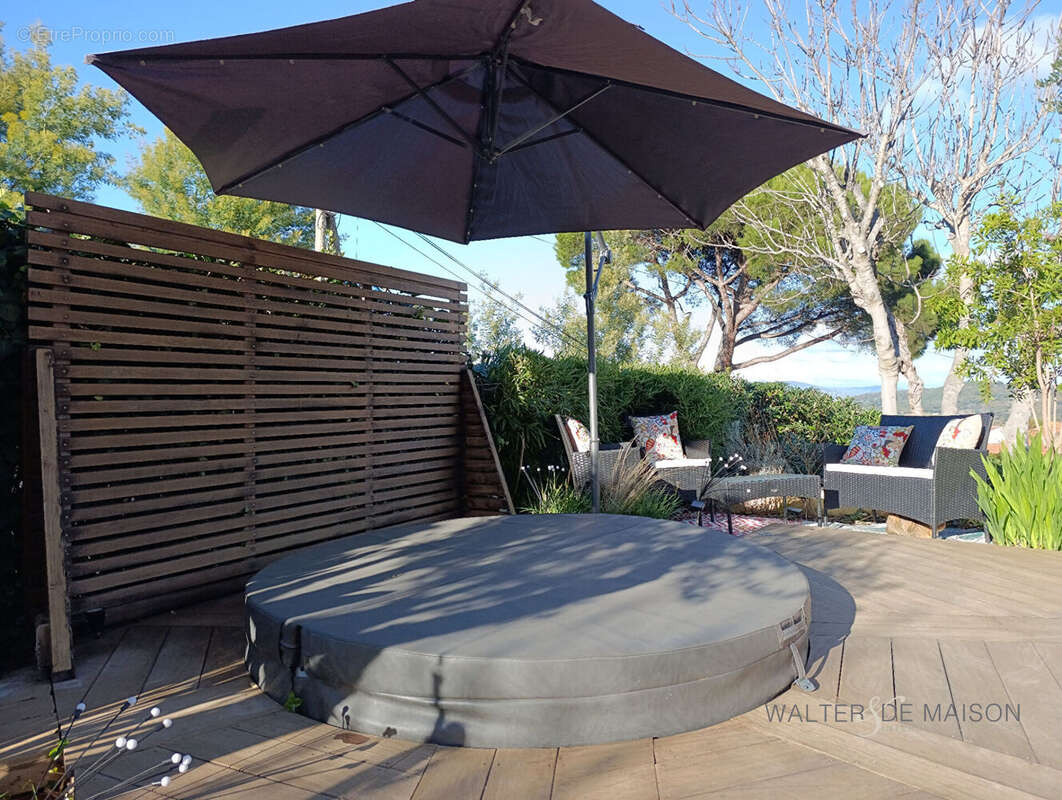 Appartement à LA CROIX-VALMER