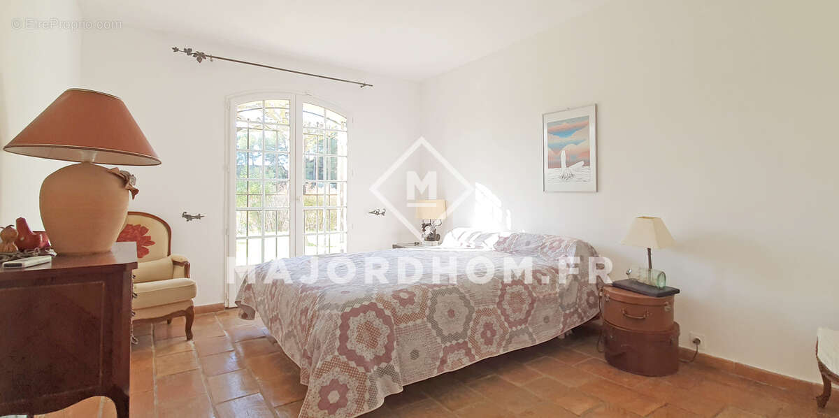 Maison à LE CASTELLET