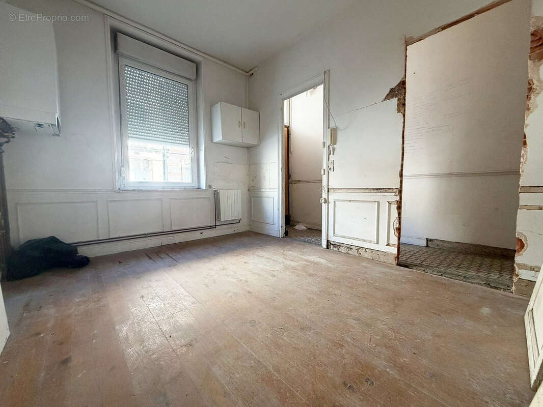 Adresse rare : Rue du Jard, Particulier Rémois à rénover - photo 3