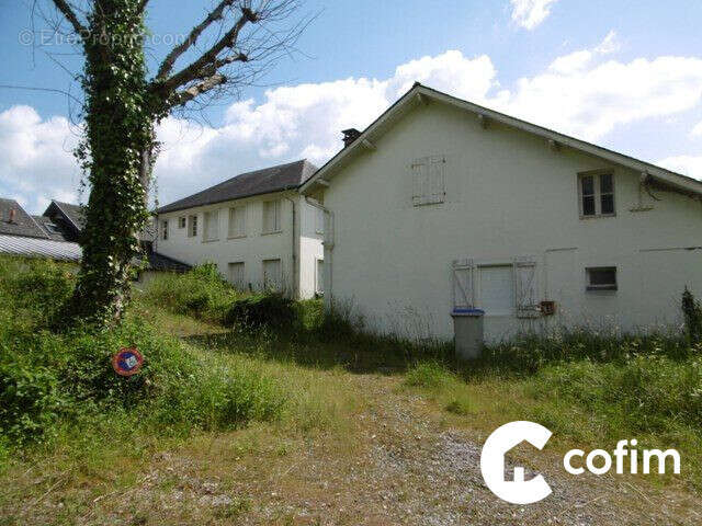 Appartement à MONTAUT