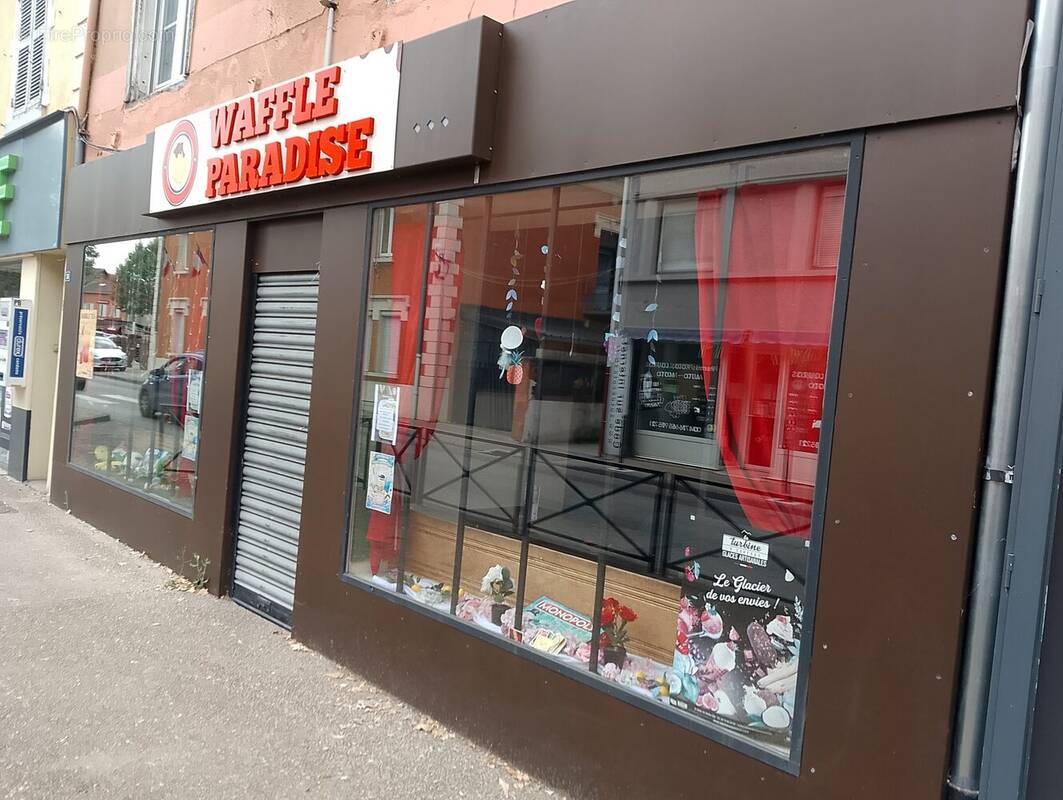 Autre à LES ABRETS