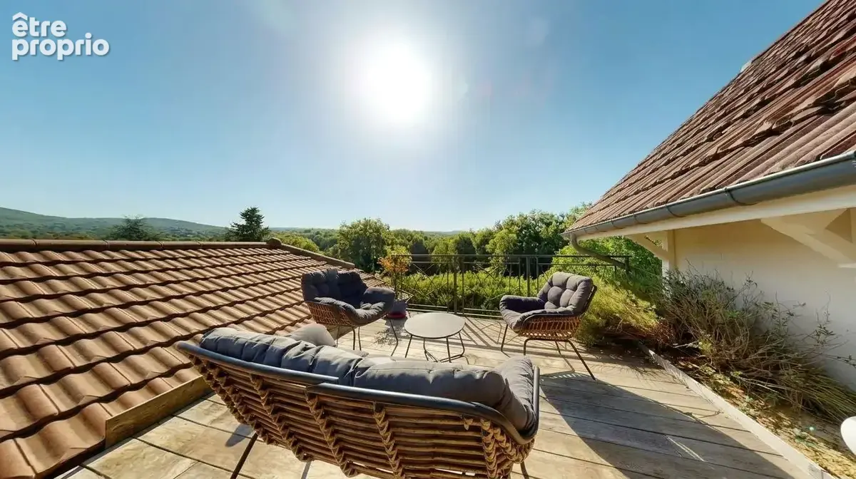 Bel appartement Duplex T6 avec terrasse à ciel ouvert d'environ 50m2 et balcon - photo 3