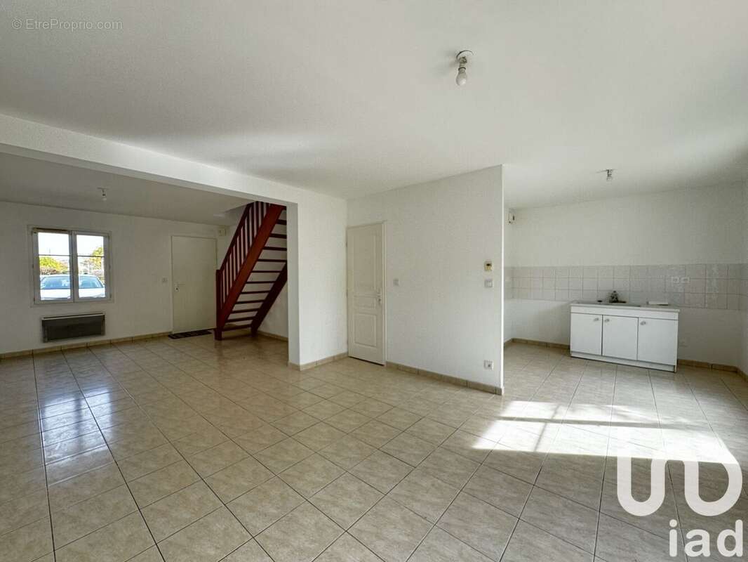 Photo 4 - Maison à LA CHAUSSEE-SAINT-VICTOR