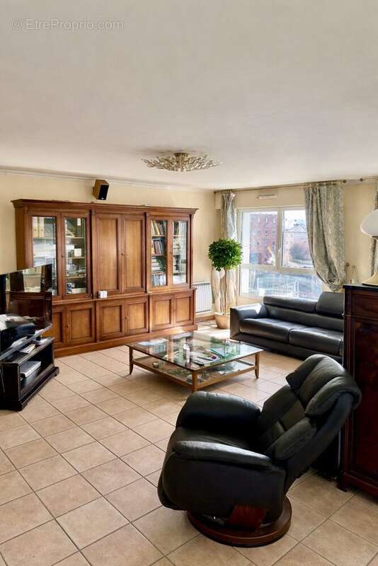 Appartement à MONTIGNY-LE-BRETONNEUX