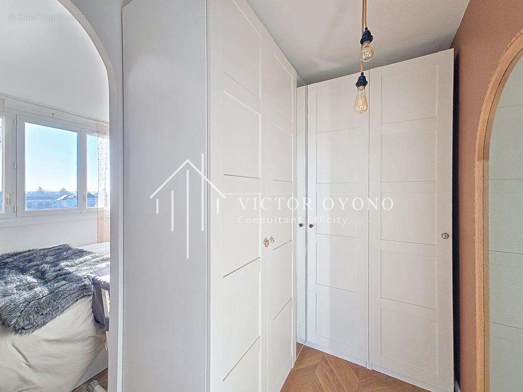 Appartement à SAINT-CYR-SUR-LOIRE