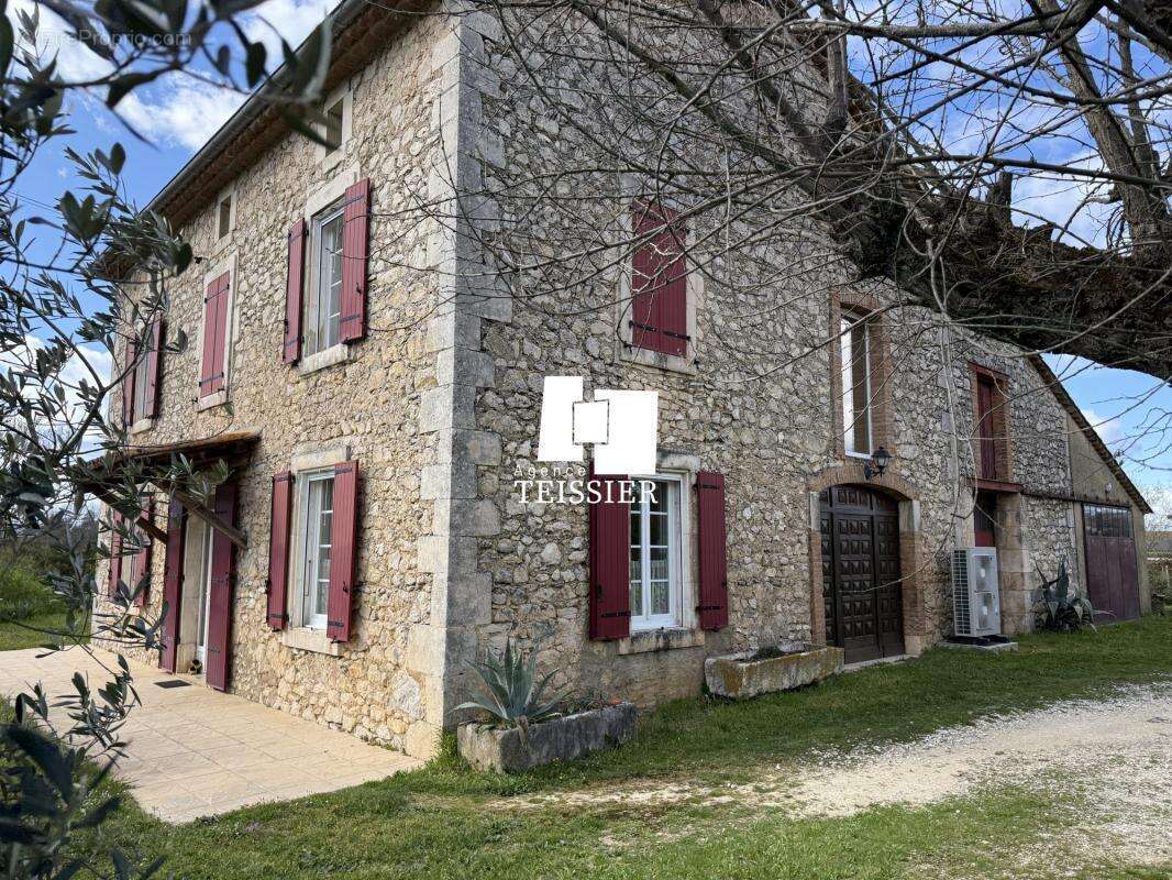 Maison à UZES