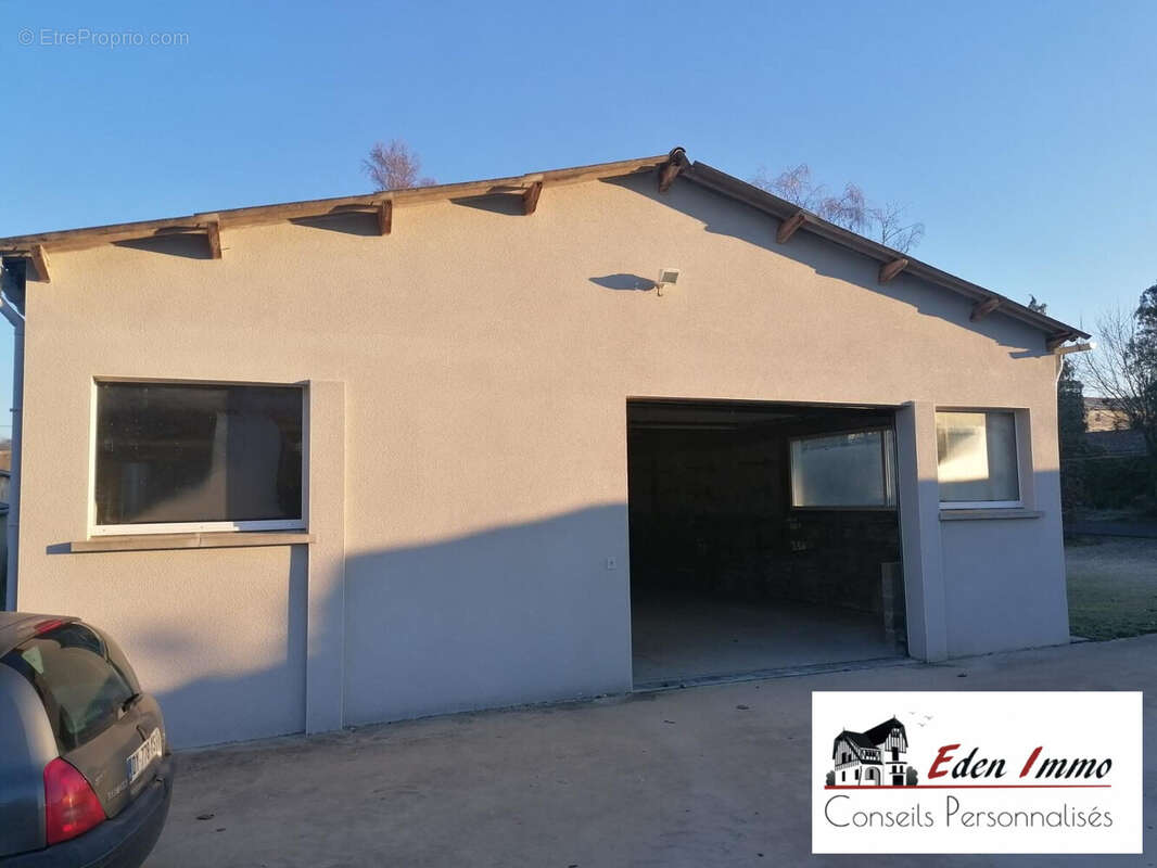 Commerce à L&#039;ISLE-D&#039;ESPAGNAC