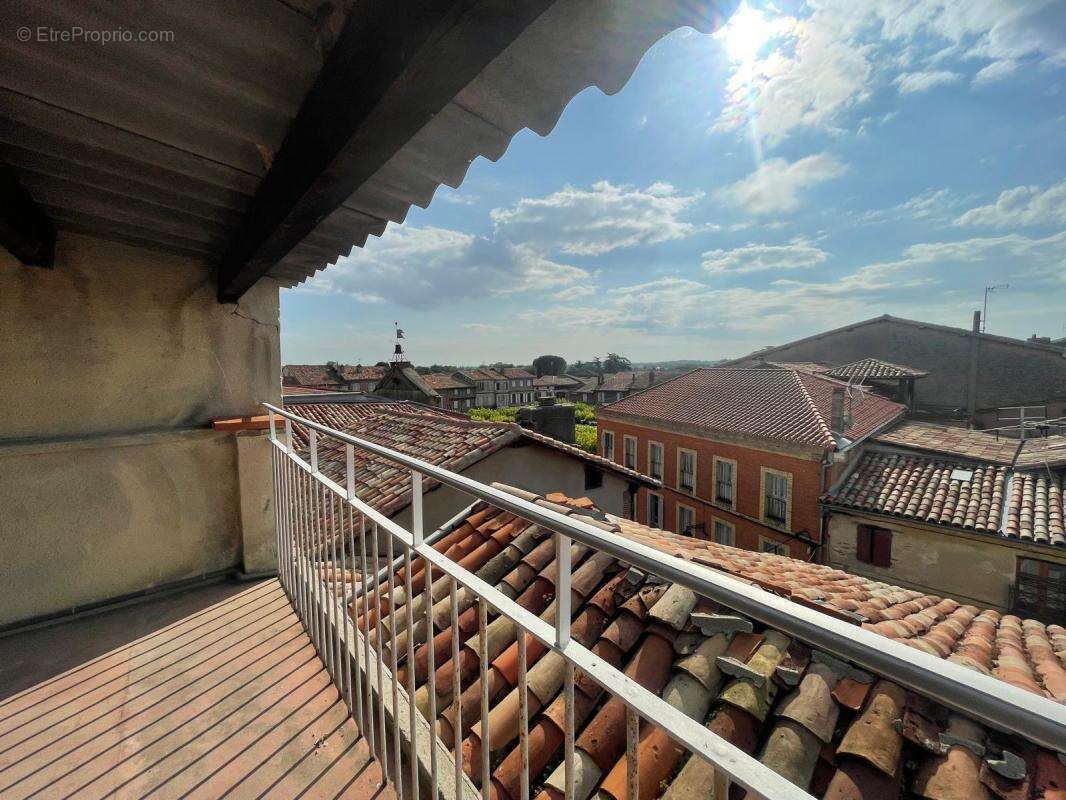 Appartement à LISLE-SUR-TARN