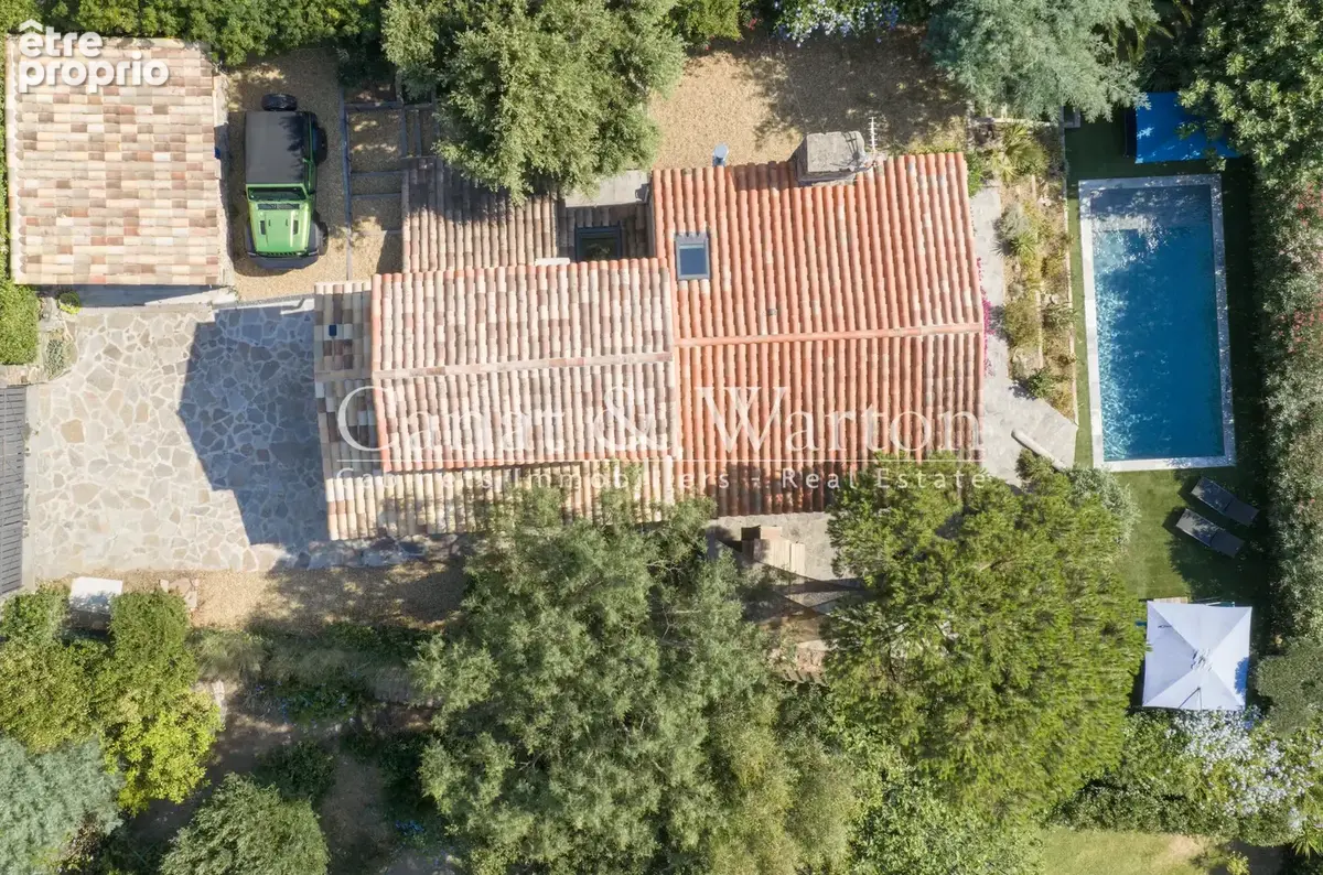 Vue mer: villa rénovée à cavalaire avec piscine - photo 16