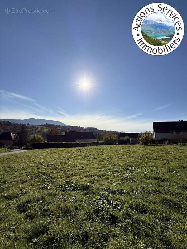 Terrain à NOVALAISE