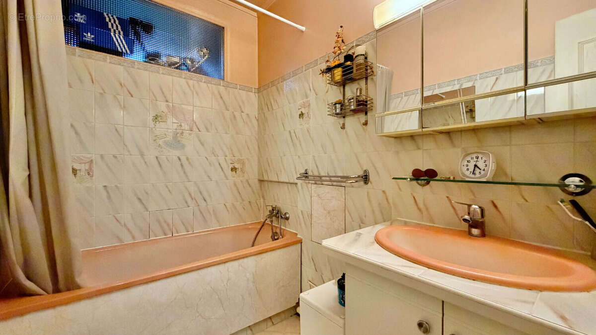 Appartement à CORBEIL-ESSONNES