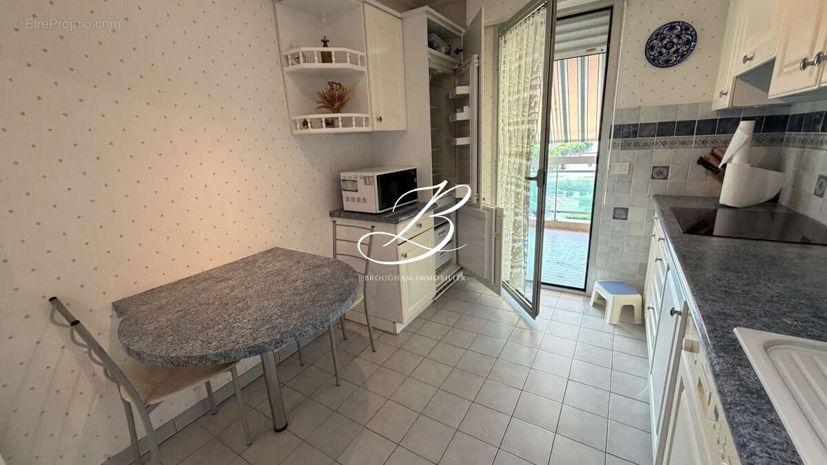 Appartement 93 m² à Saint-Laurent-Du-Var  - photo 9