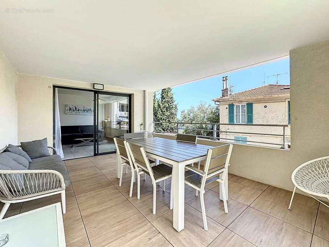 Appartement à BEAUSOLEIL