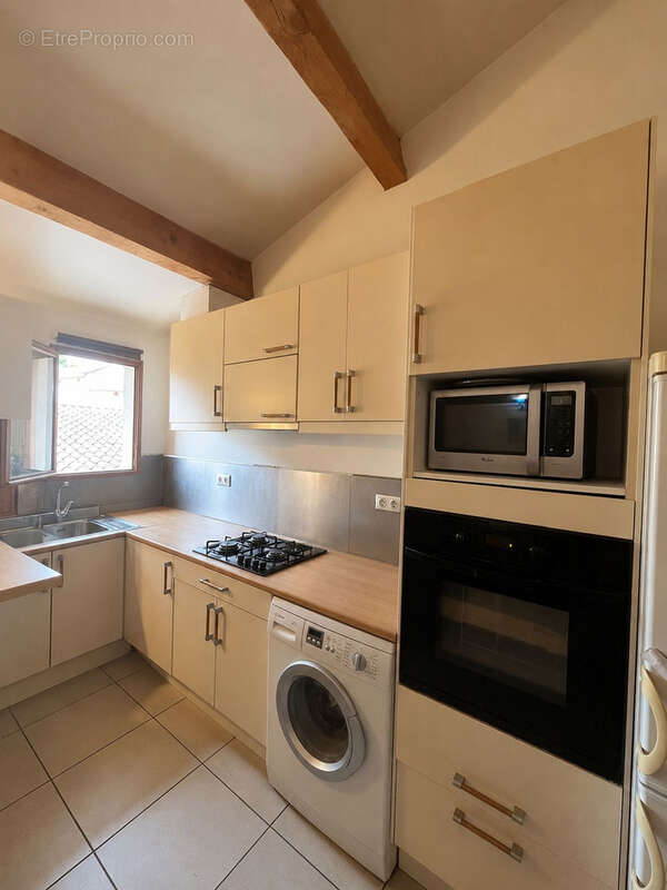 Appartement t2 centre ville martigues jonquieres - photo 2