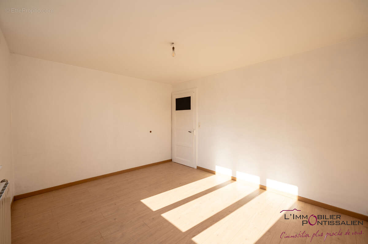 Frasne : t3 avec garage - photo 15