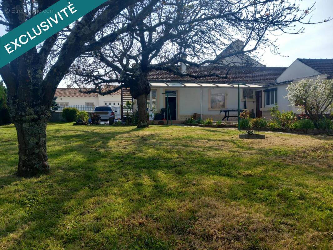 Photo 1 - Maison à SAINT-MICHEL-EN-L'HERM