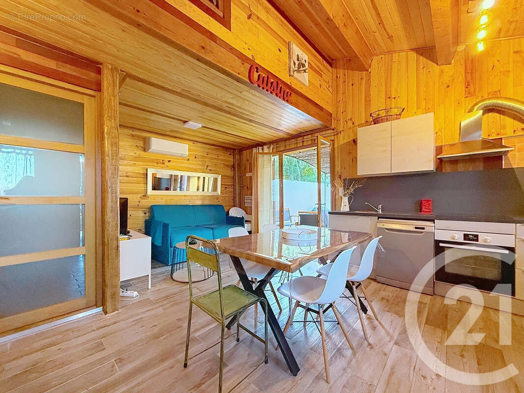 Maison à SANTA-MARIA-POGGIO